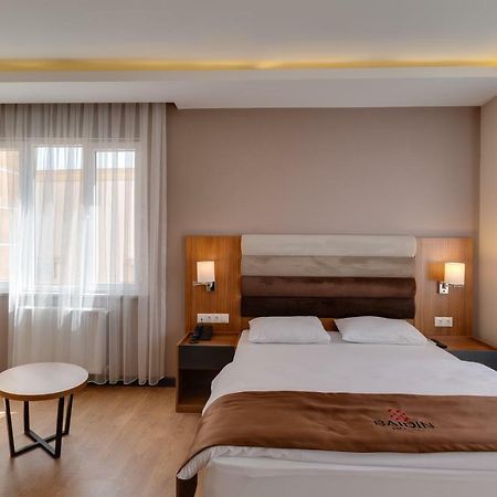 City Hotel Batumi Kültér fotó