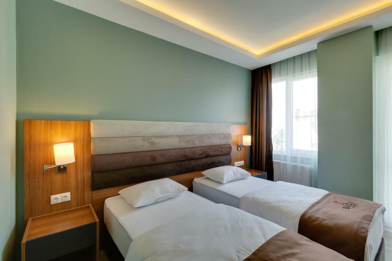 City Hotel Batumi Kültér fotó