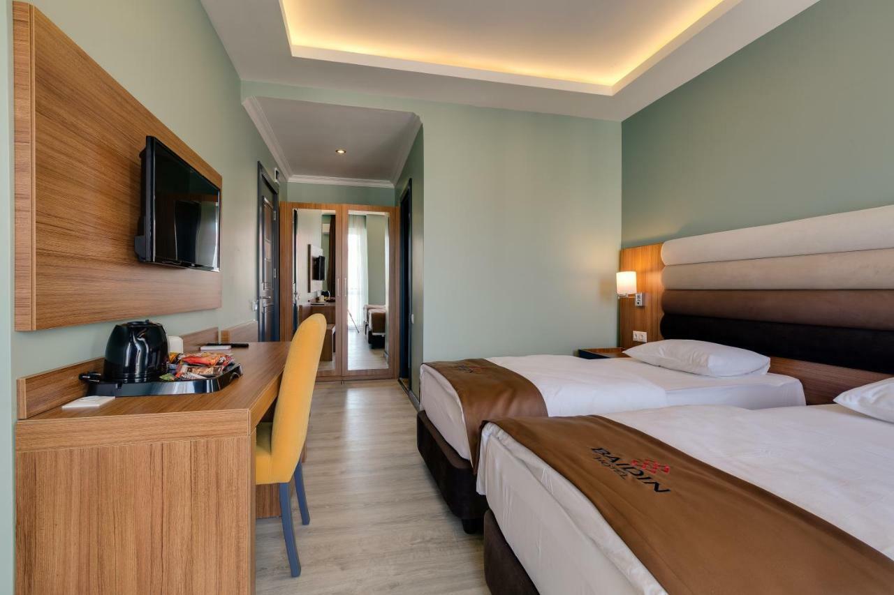 City Hotel Batumi Kültér fotó