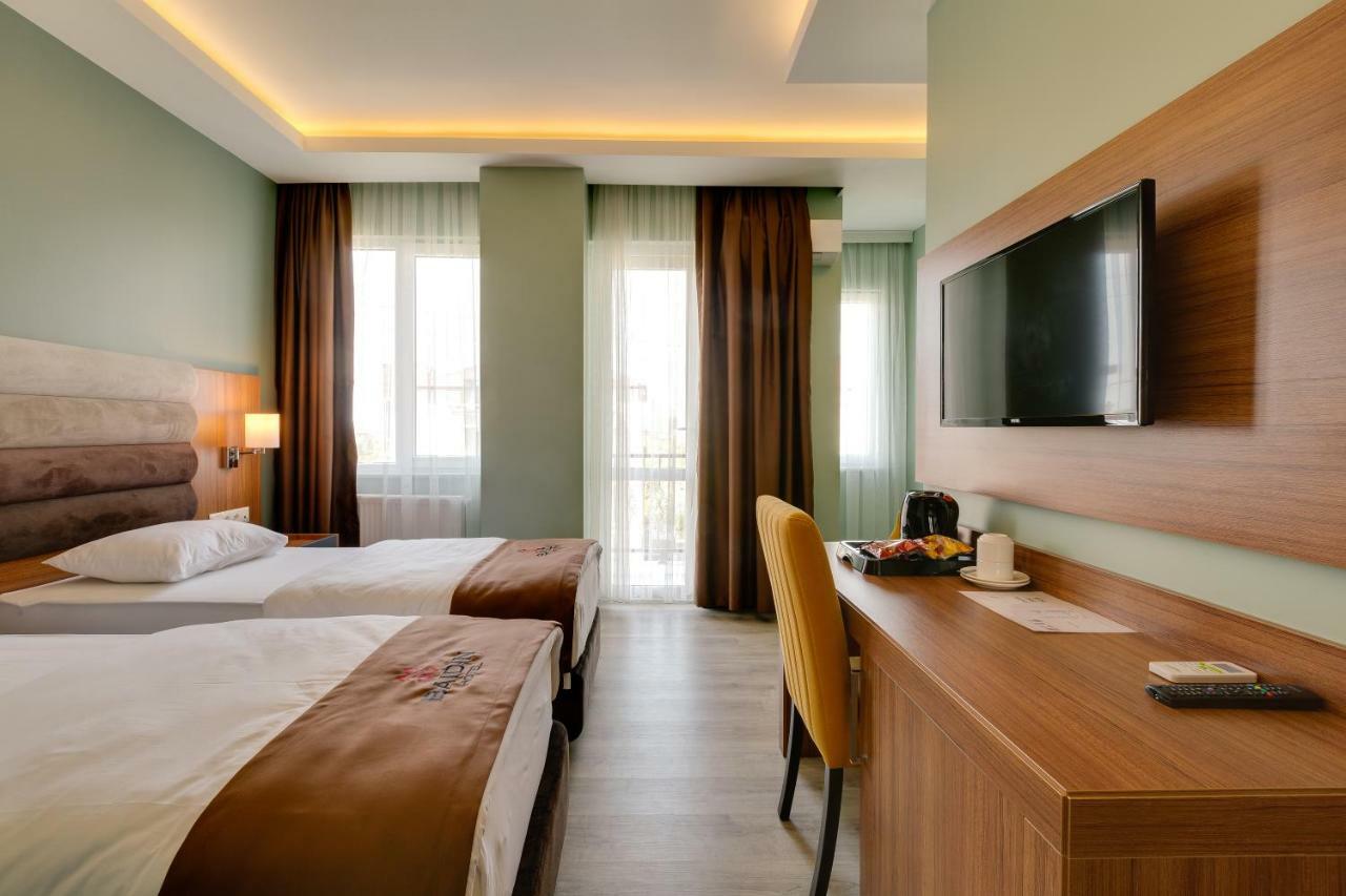 City Hotel Batumi Kültér fotó