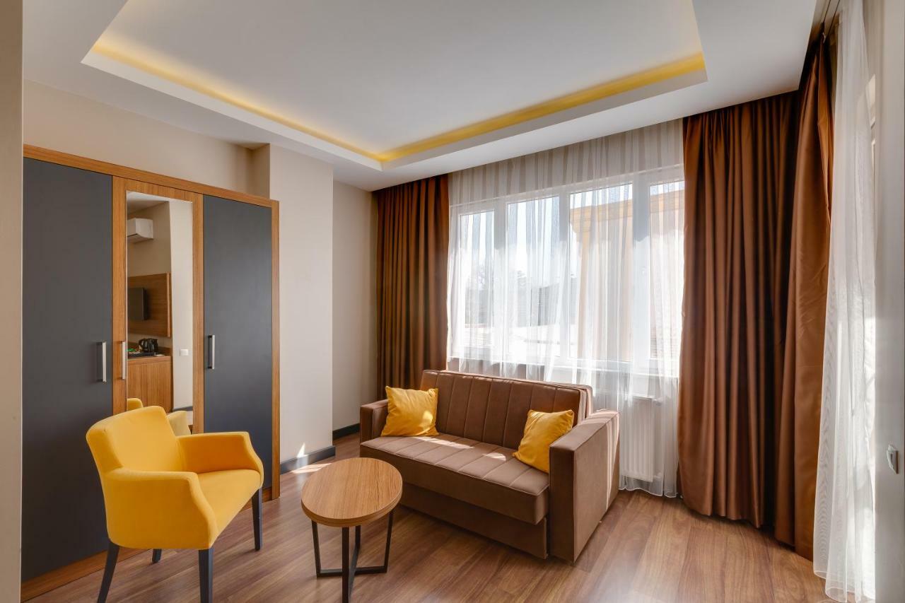 City Hotel Batumi Kültér fotó