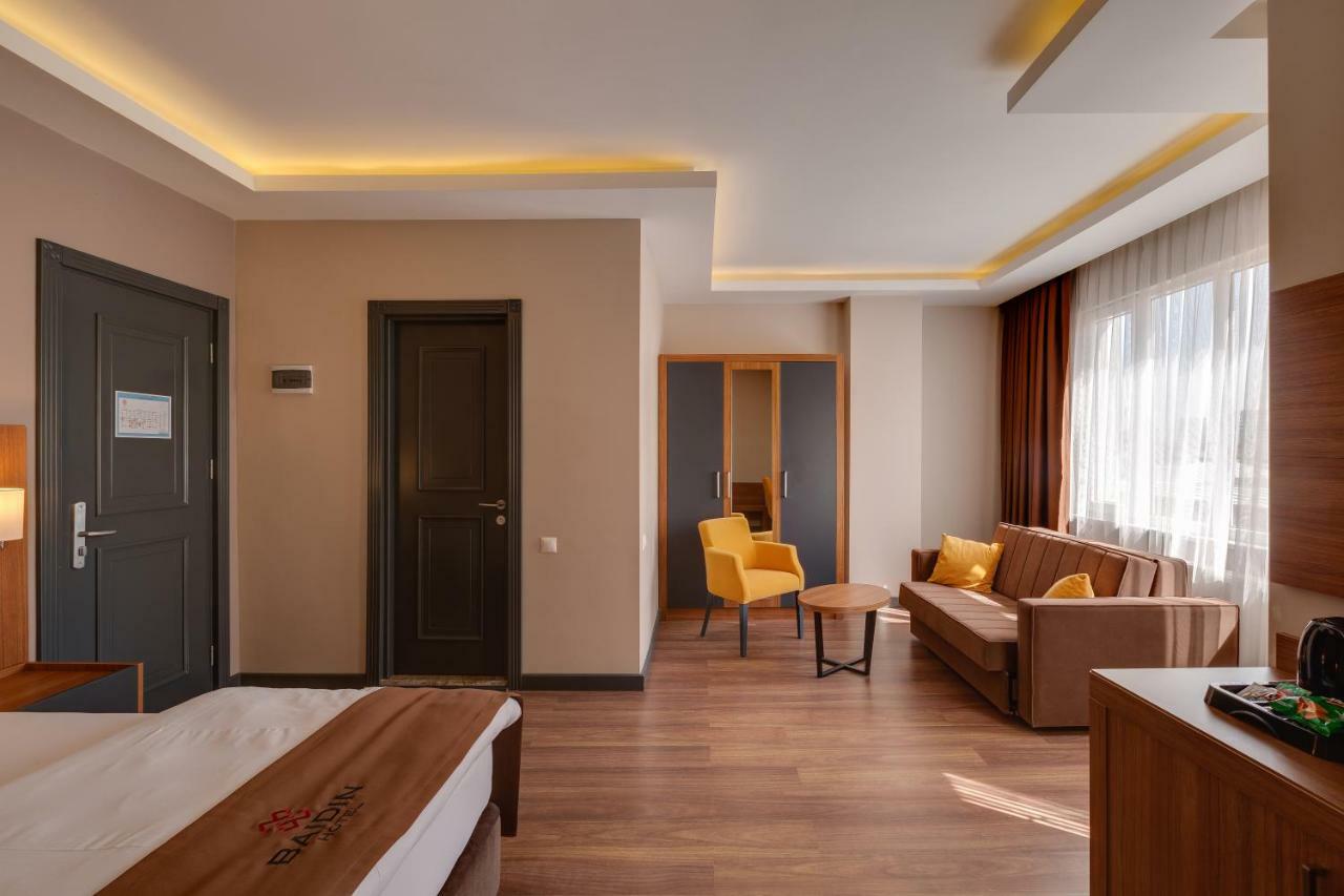 City Hotel Batumi Kültér fotó