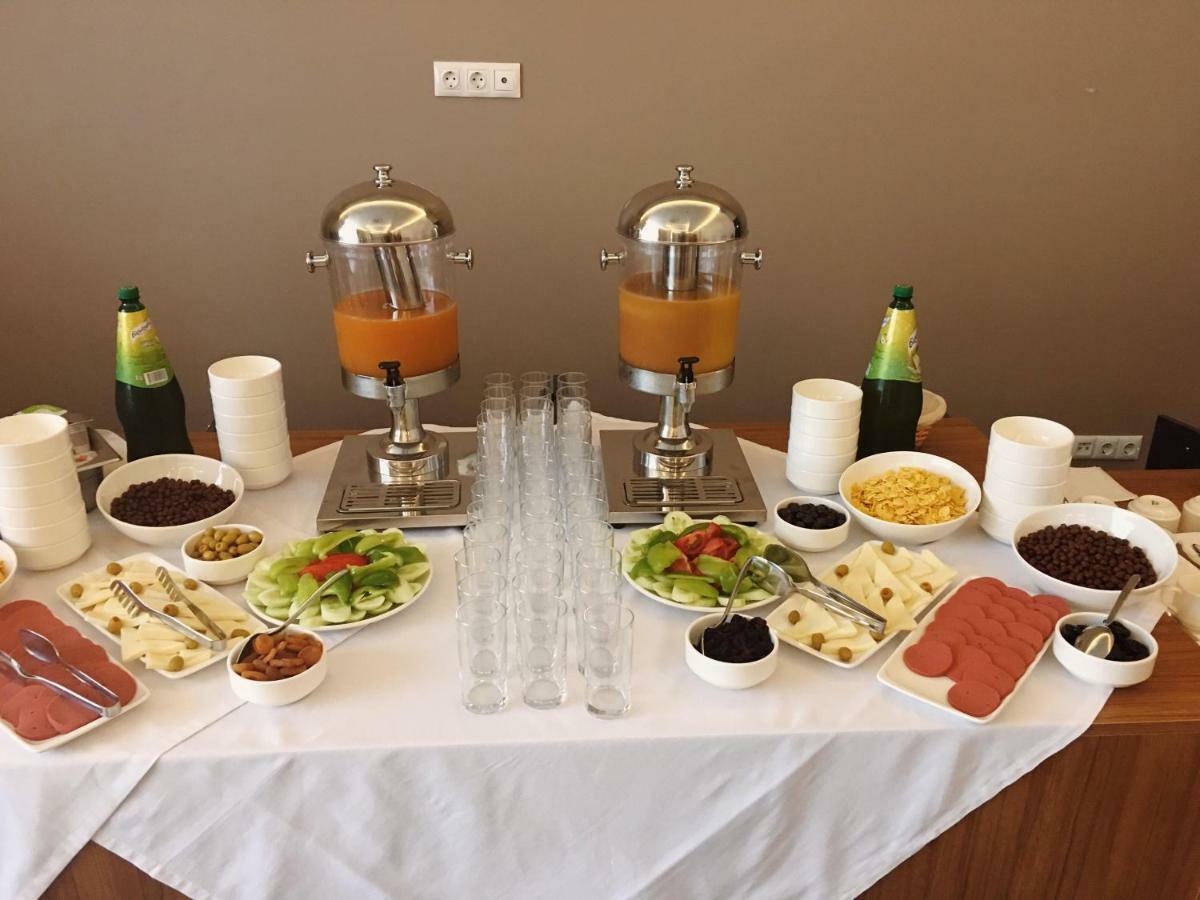 City Hotel Batumi Kültér fotó